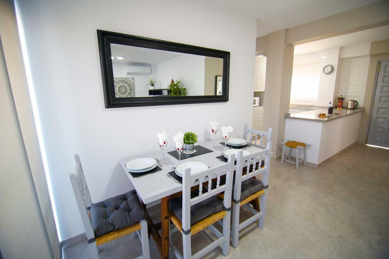 Vella Rosa 2 Apartman Torre Del Mar Kültér fotó