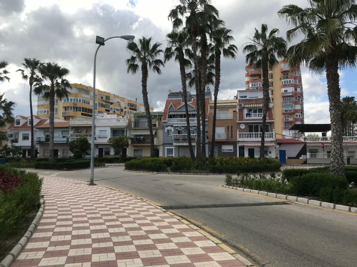 Vella Rosa 2 Apartman Torre Del Mar Kültér fotó